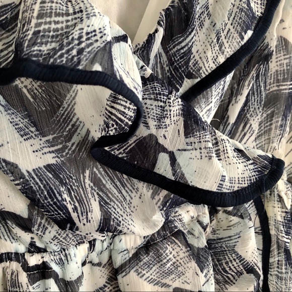 H&M Ruffle Sheath Dress - Picture 4 of 7